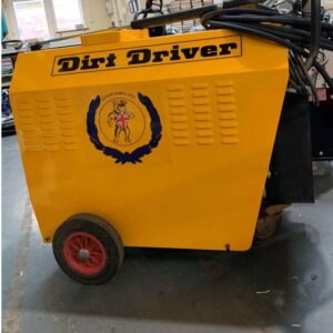 dirt_driver_compact